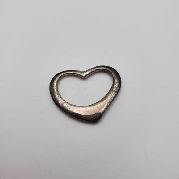 Jewelry - Sterling silver‎ puffy heart necklace pendant